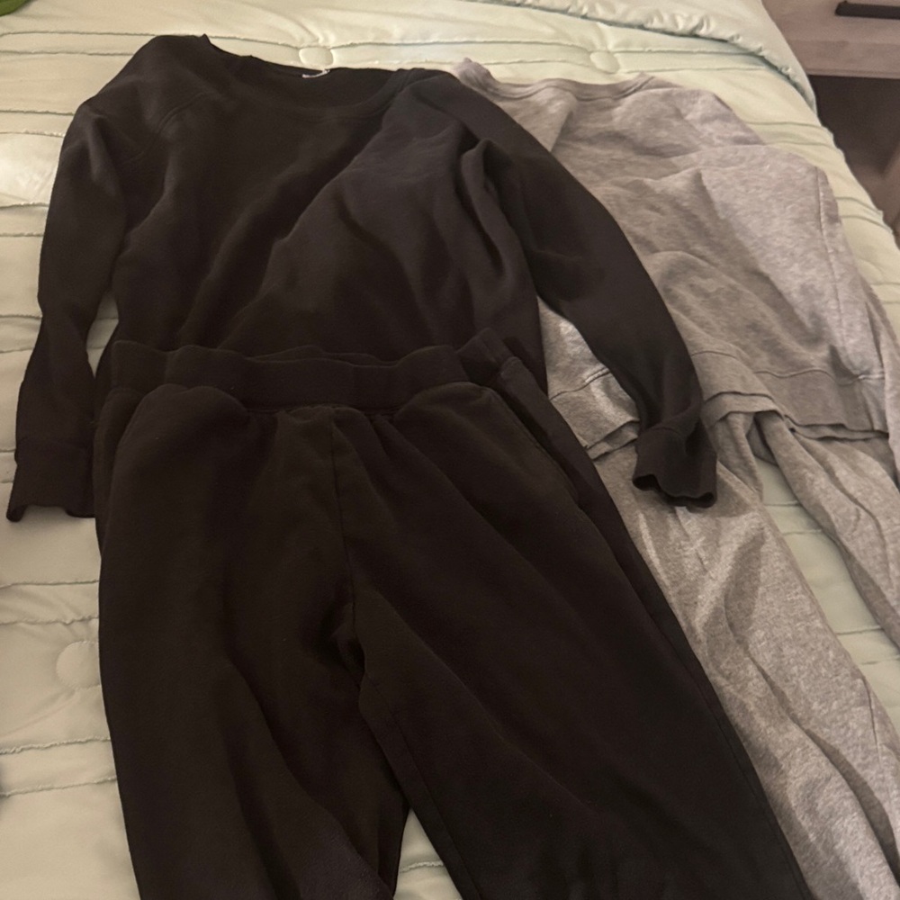 Time and Tru Black and Gray Jogger Set